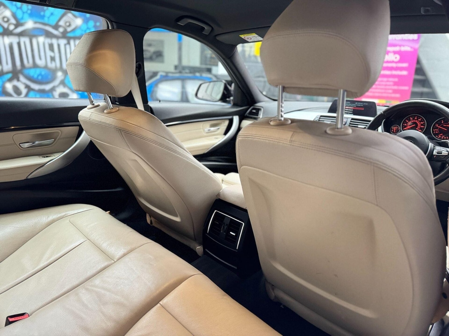 Used BMW 3 Series 2018 for sale - 77226200: Photo 23