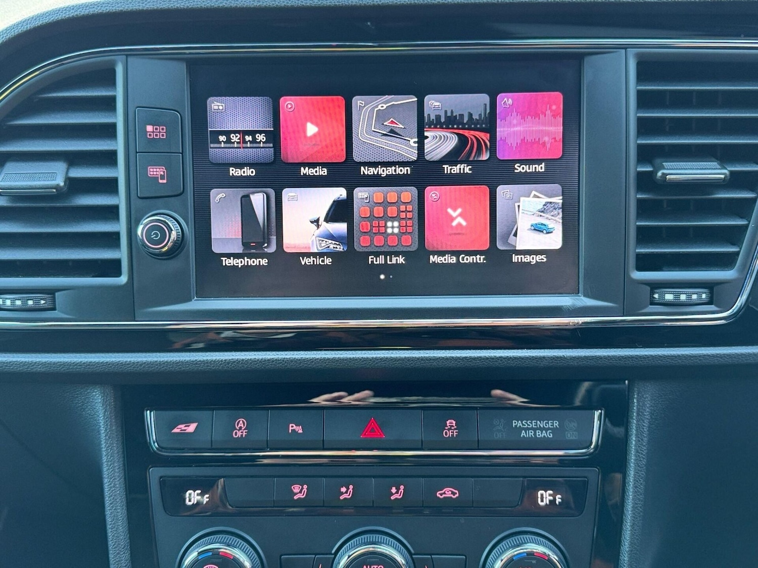 Used SEAT Leon 2018 for sale - 76385610: Photo 51