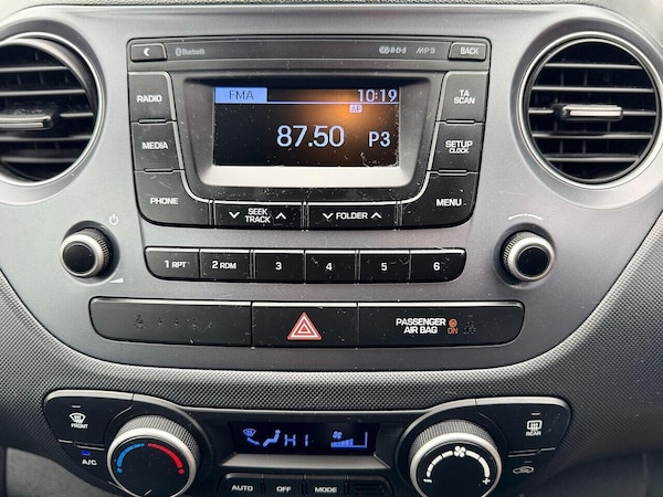 Used Hyundai i10 2017 for sale - 76220546: Photo 28
