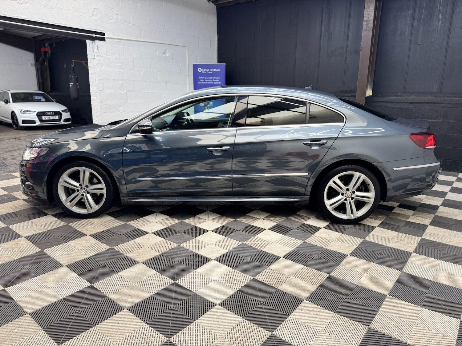 Used Volkswagen CC 2015 for sale - 76847739: Photo 16