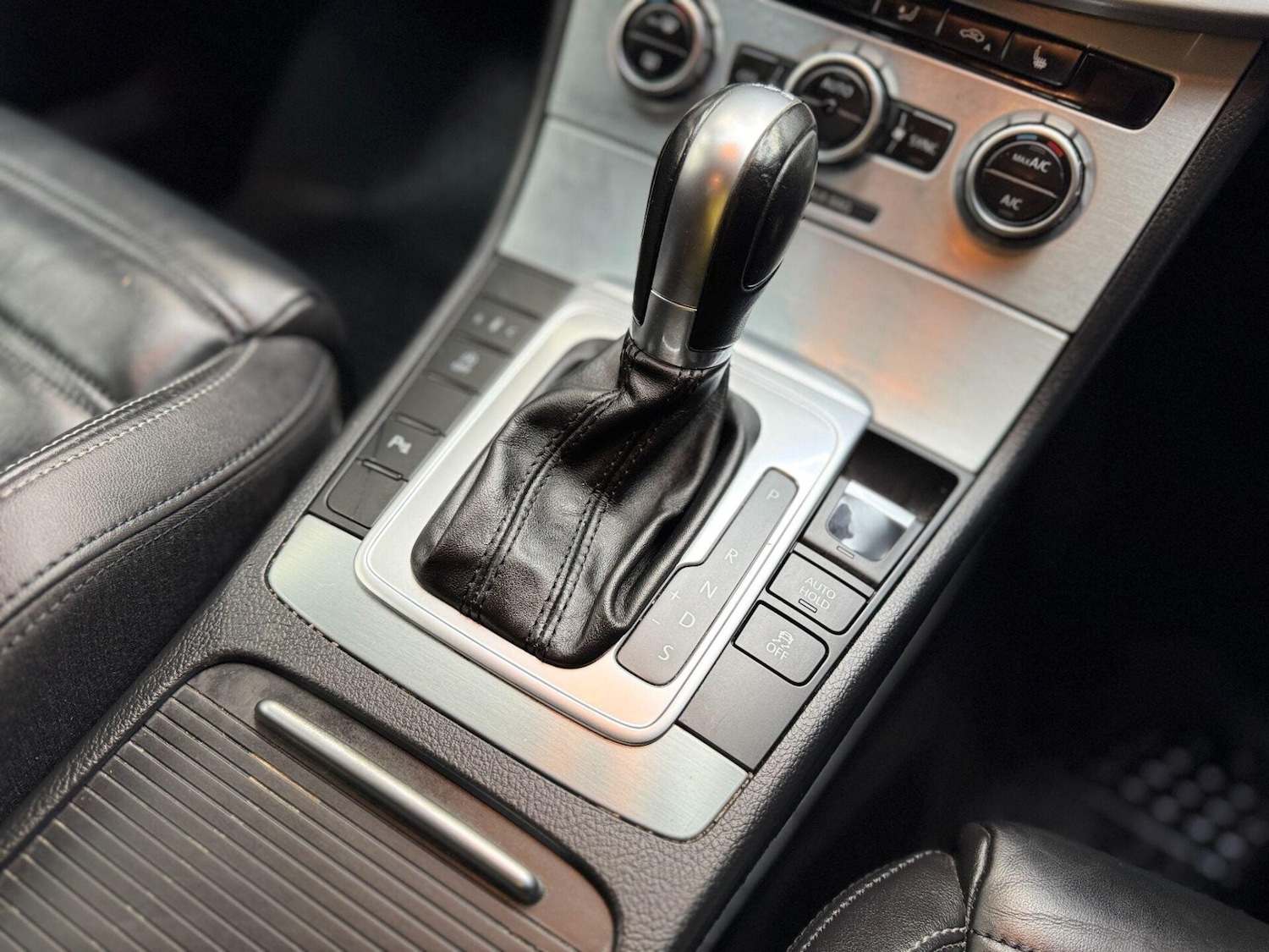 Used Volkswagen CC 2015 for sale - 76847739: Photo 23