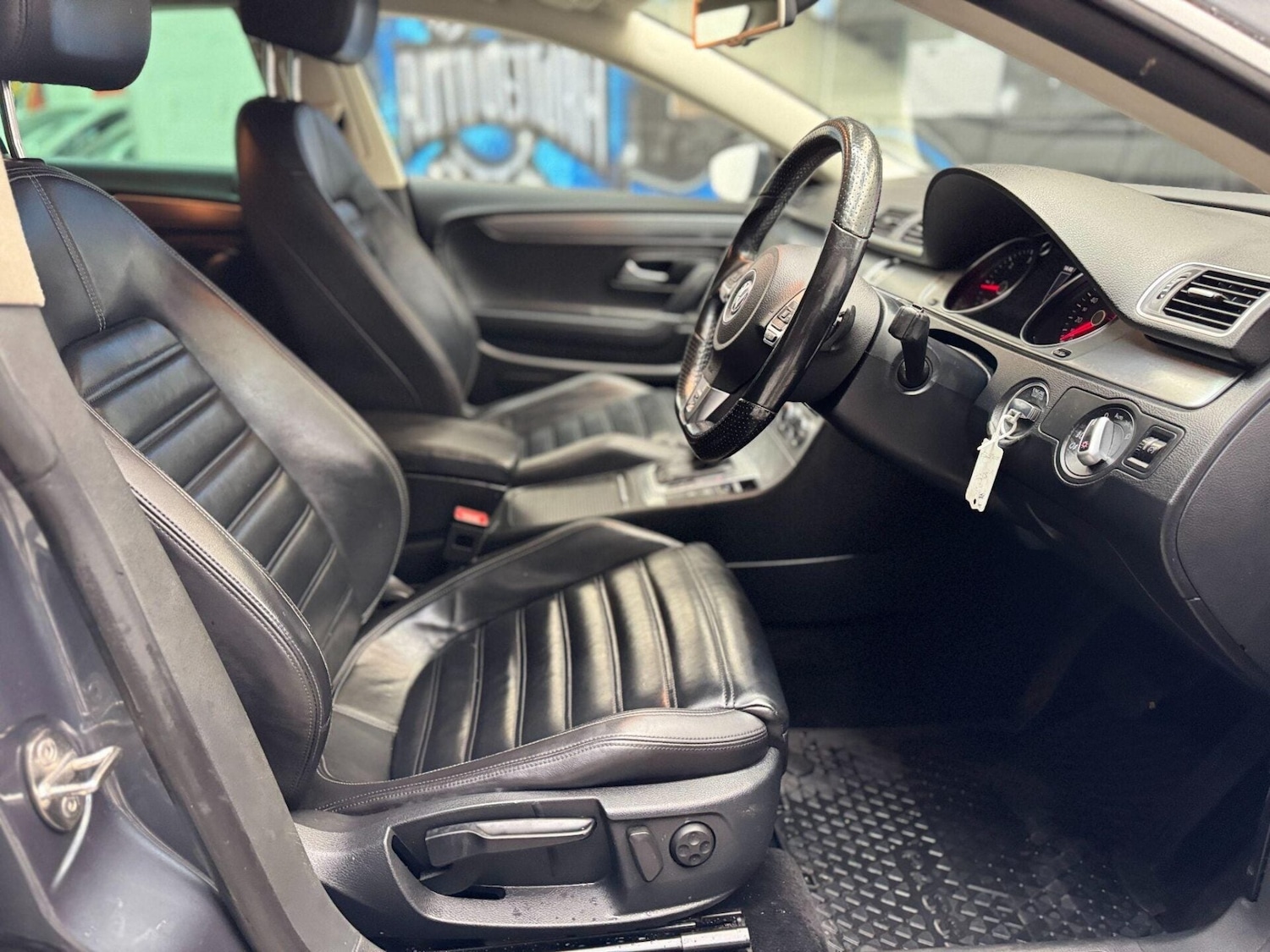 Used Volkswagen CC 2015 for sale - 76847739: Photo 24