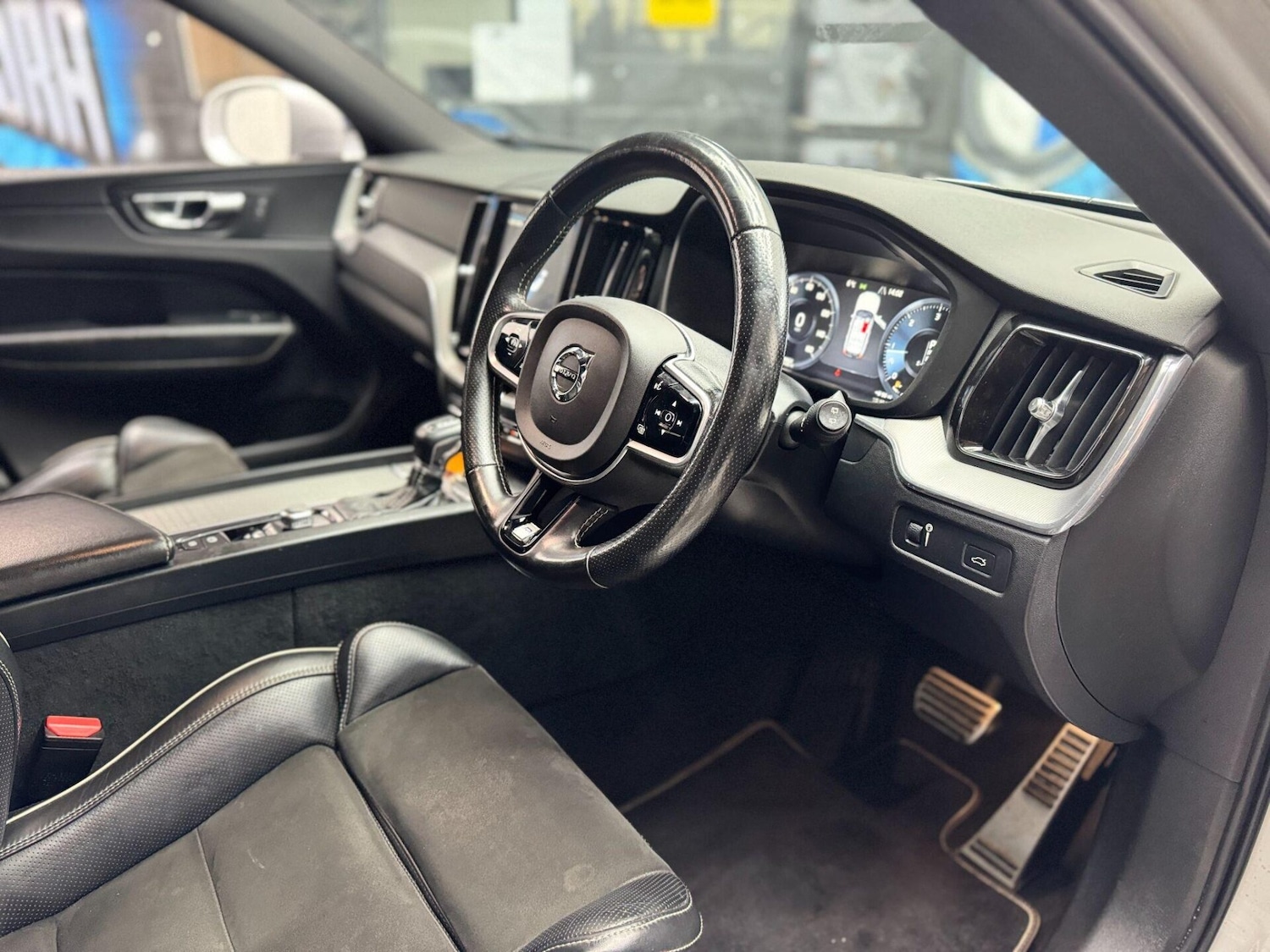 Used Volvo XC60 2018 for sale - 76600029: Photo 35