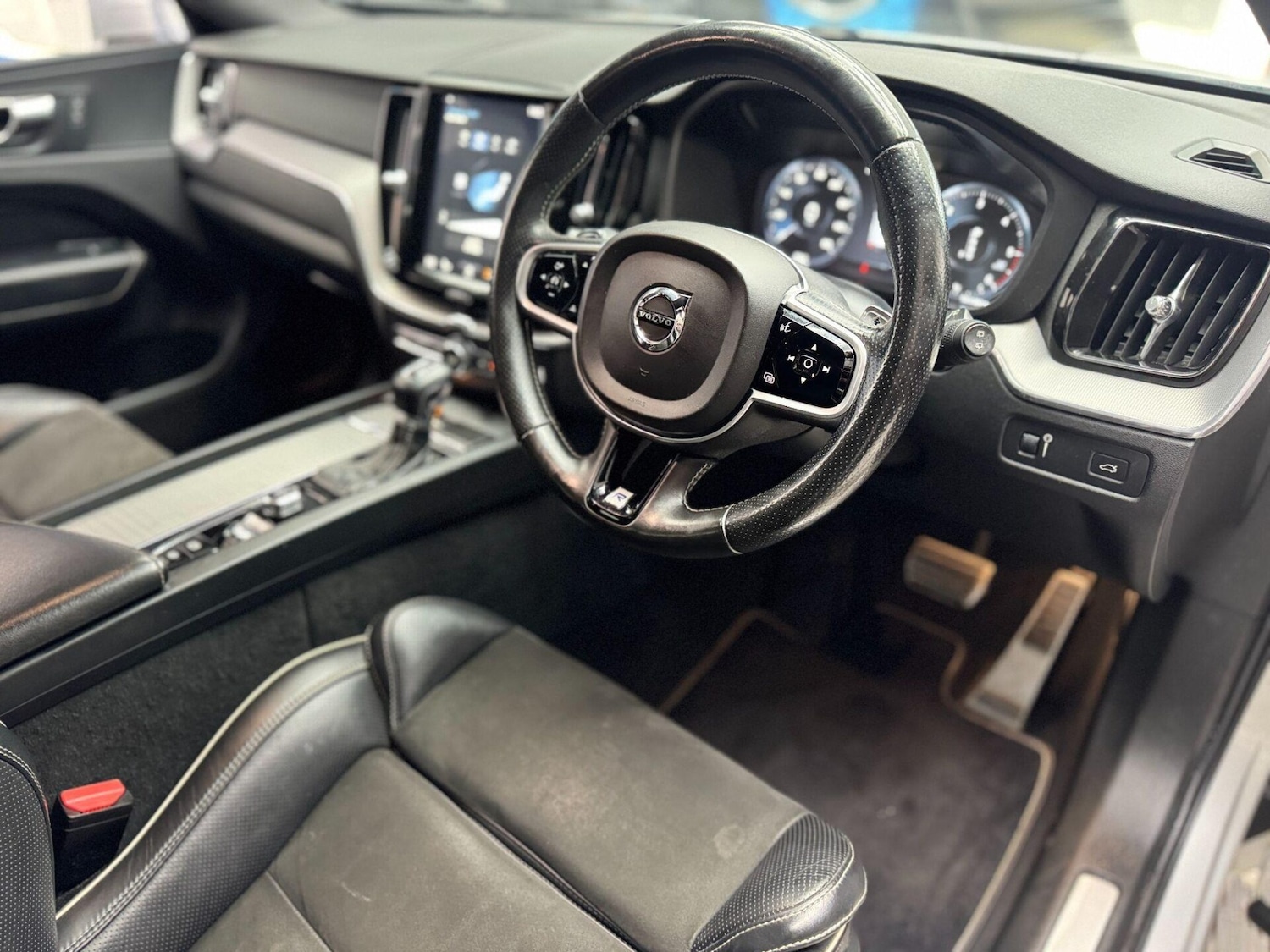 Used Volvo XC60 2018 for sale - 76600029: Photo 36