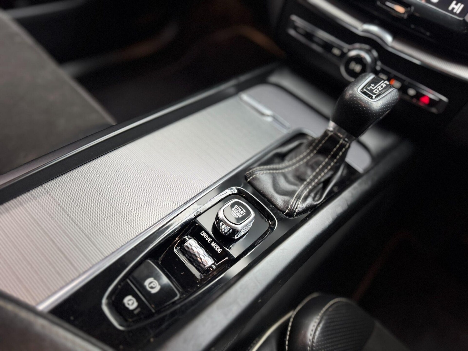 Used Volvo XC60 2018 for sale - 76600029: Photo 37