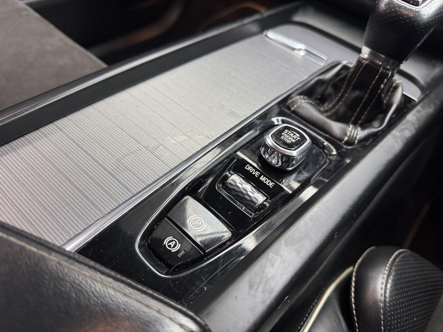 Used Volvo XC60 2018 for sale - 76600029: Photo 38