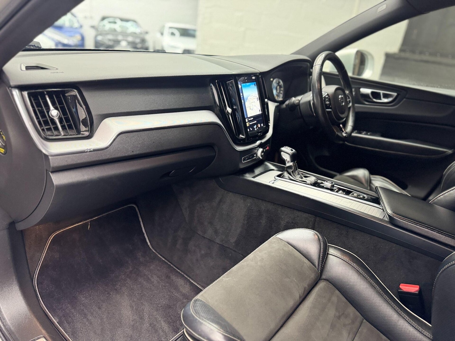 Used Volvo XC60 2018 for sale - 76600029: Photo 39