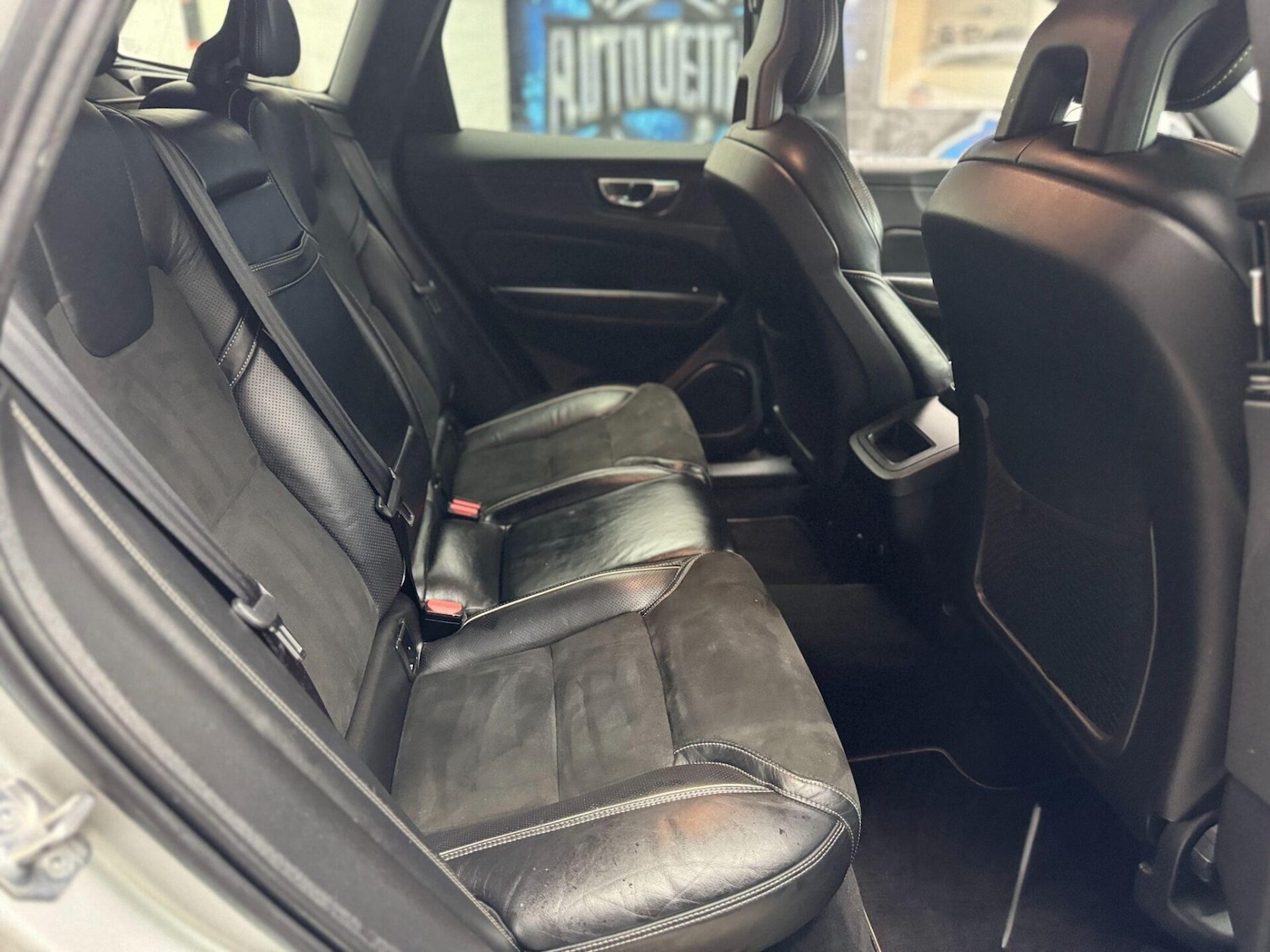 Used Volvo XC60 2018 for sale - 76600029: Photo 43