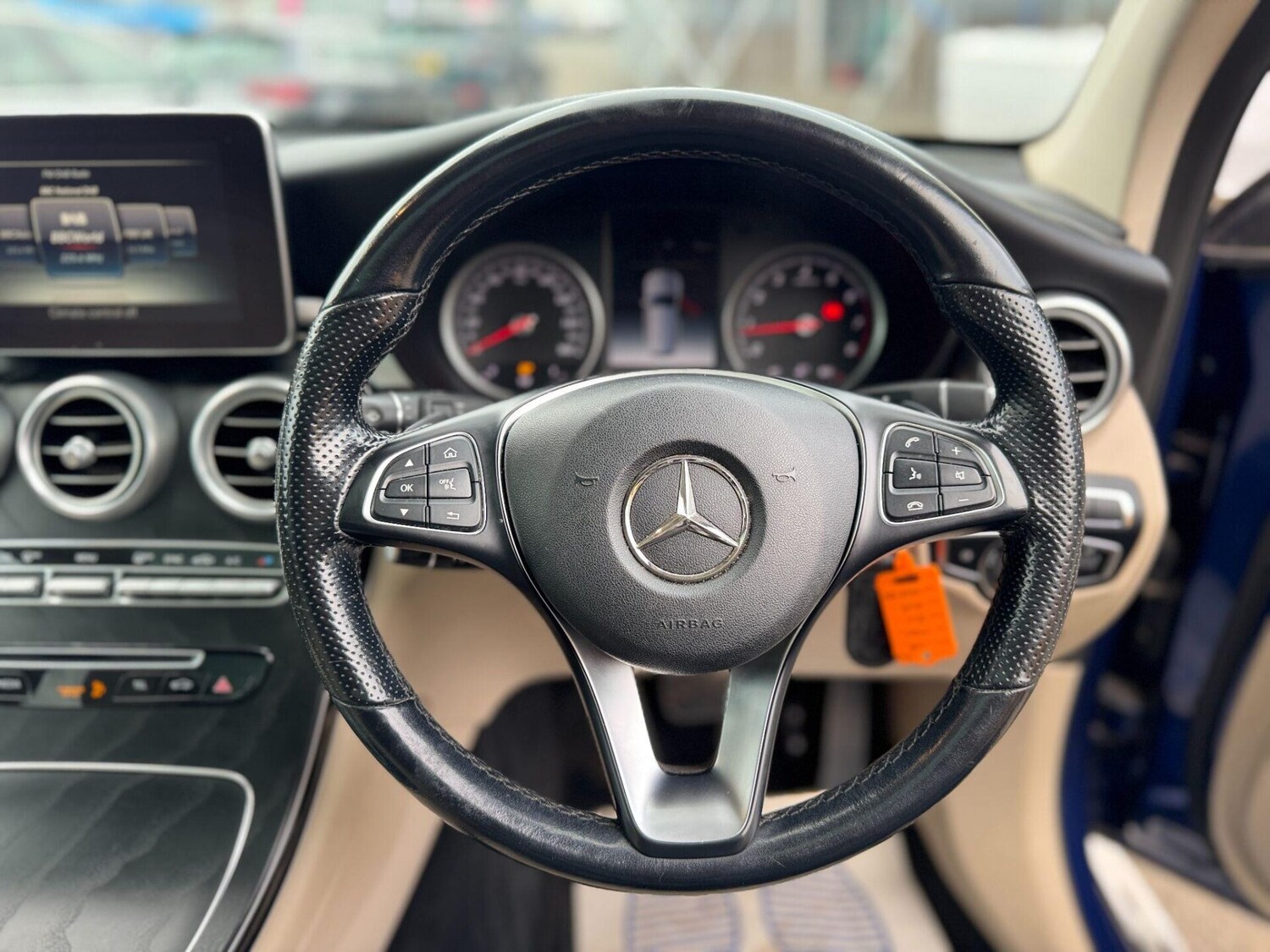 Used Mercedes-Benz GLC 2018 for sale - 76106769: Photo 70