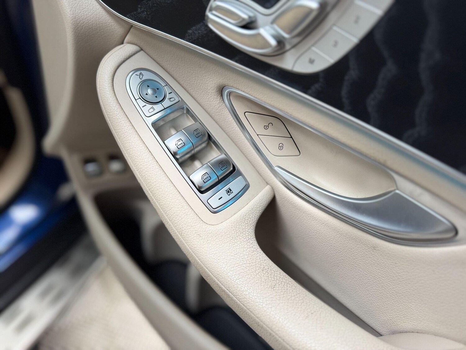 Used Mercedes-Benz GLC 2018 for sale - 76106769: Photo 72