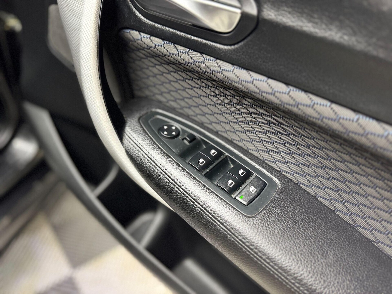 Used BMW 1 Series 2015 for sale - 76982649: Photo 28