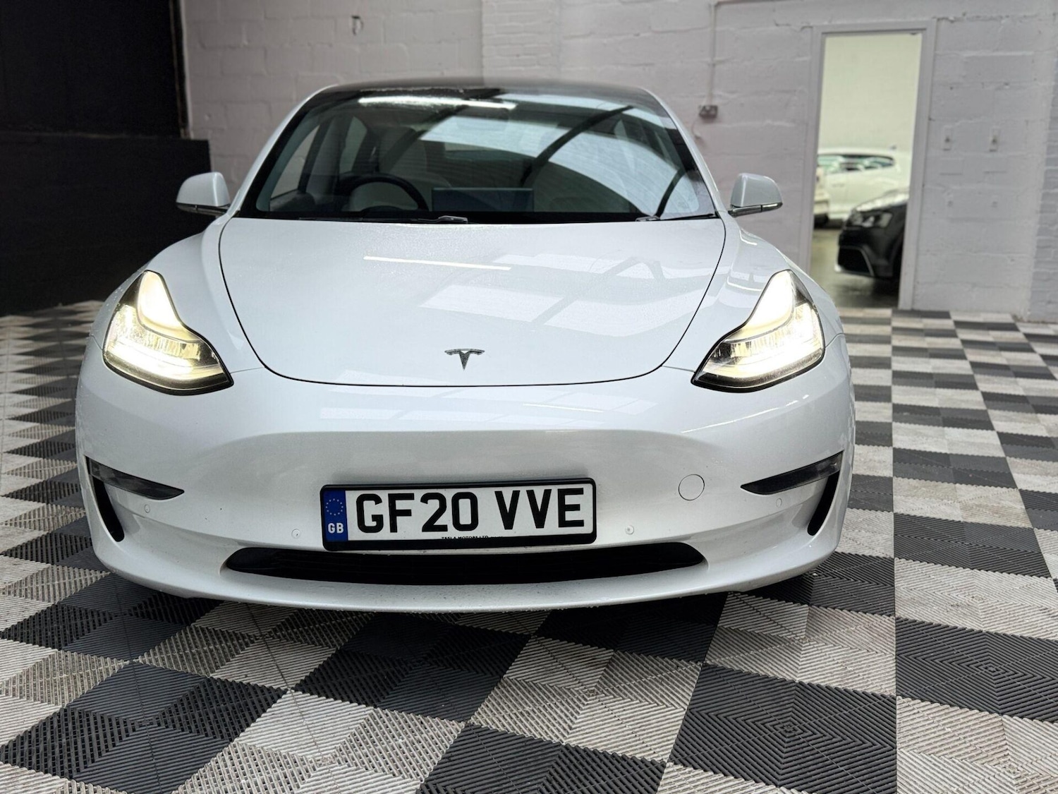 Used Tesla Model 3 2020 for sale - 76535084: Photo 17