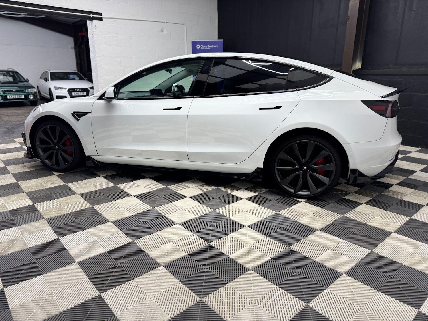 Used Tesla Model 3 2020 for sale - 76535084: Photo 75