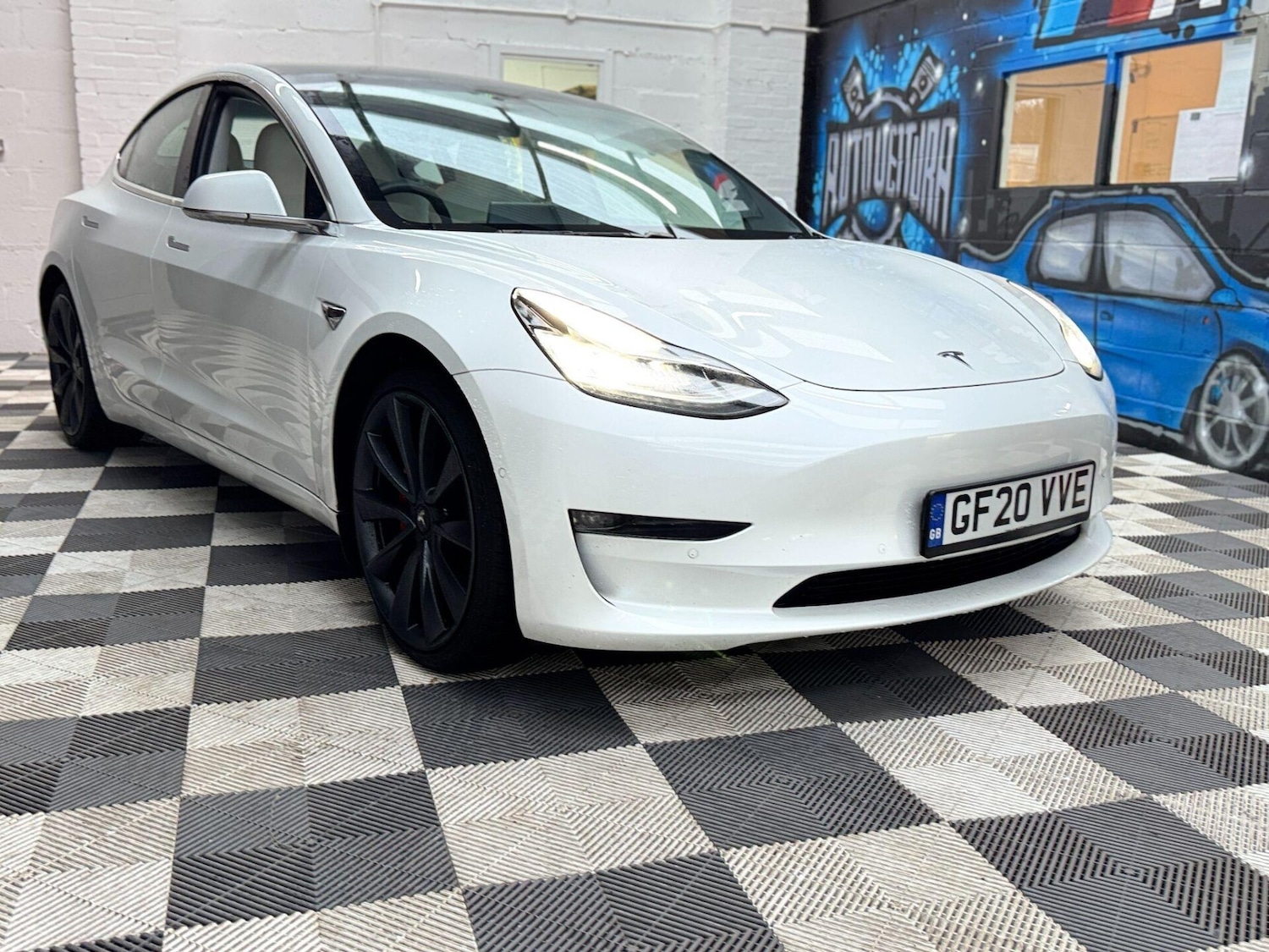 Used Tesla Model 3 2020 for sale - 76535084: Photo 8