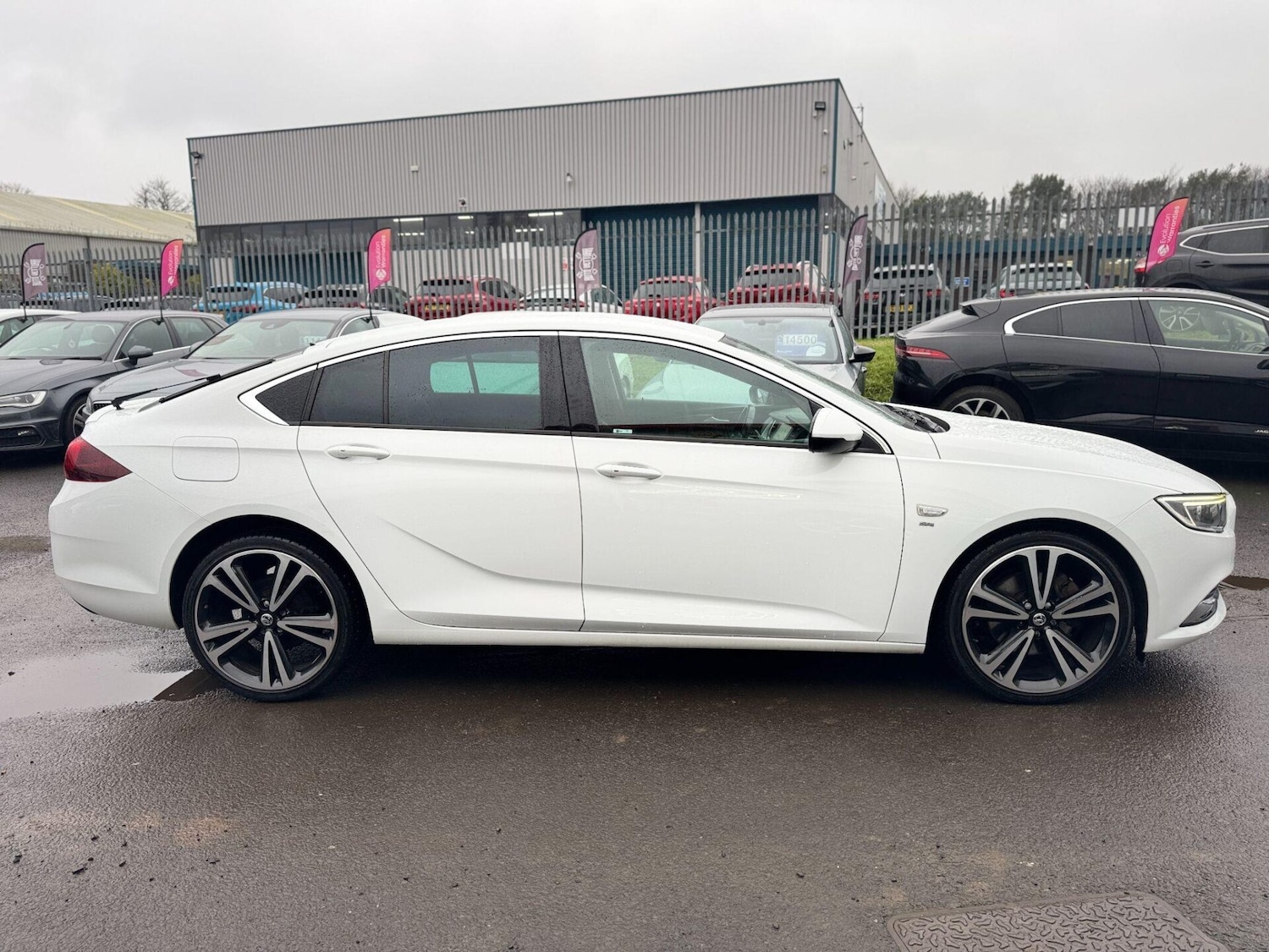 Used Vauxhall Insignia 2017 for sale - 77324630: Photo 28