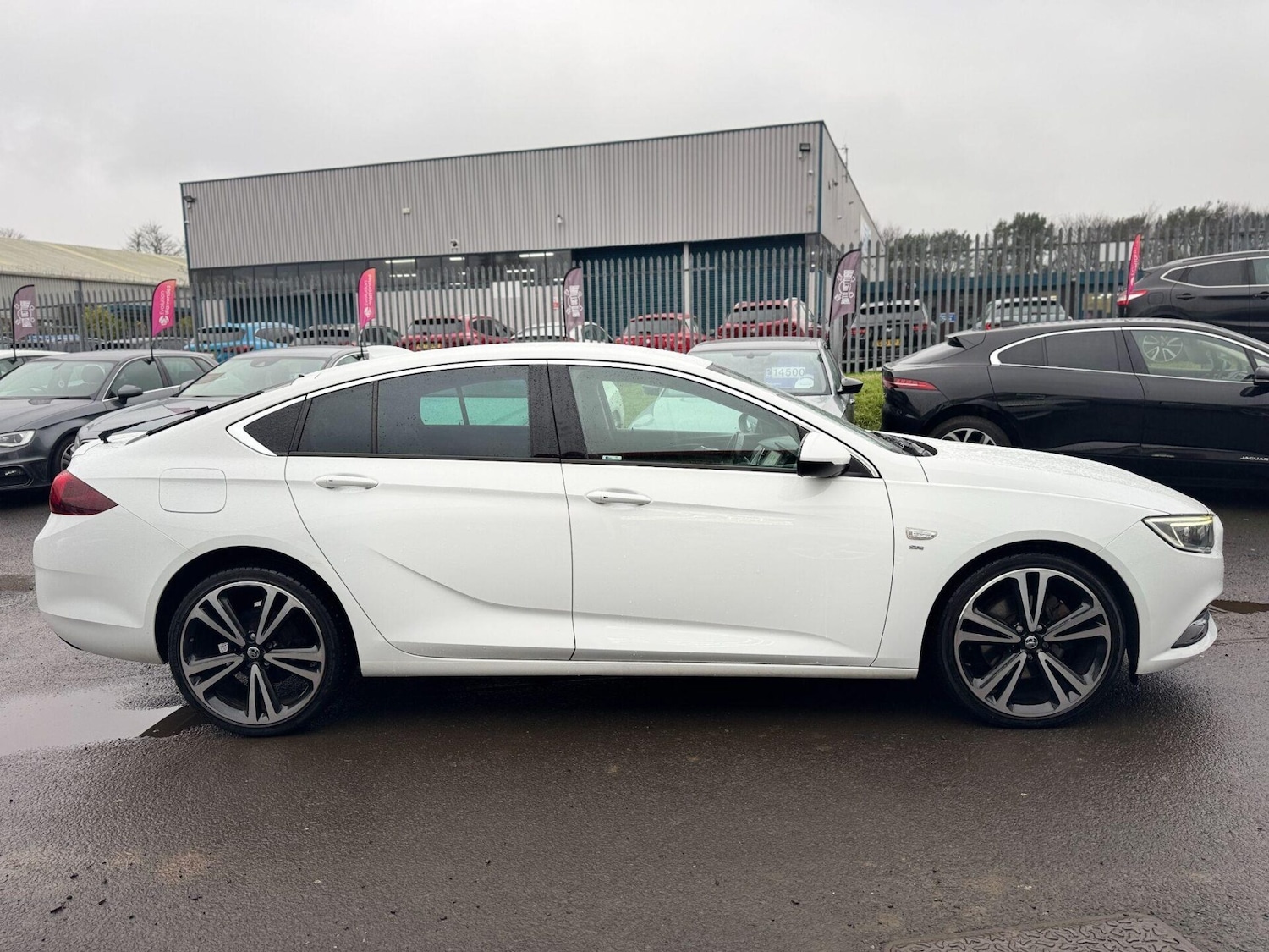Used Vauxhall Insignia 2017 for sale - 77324630: Photo 29