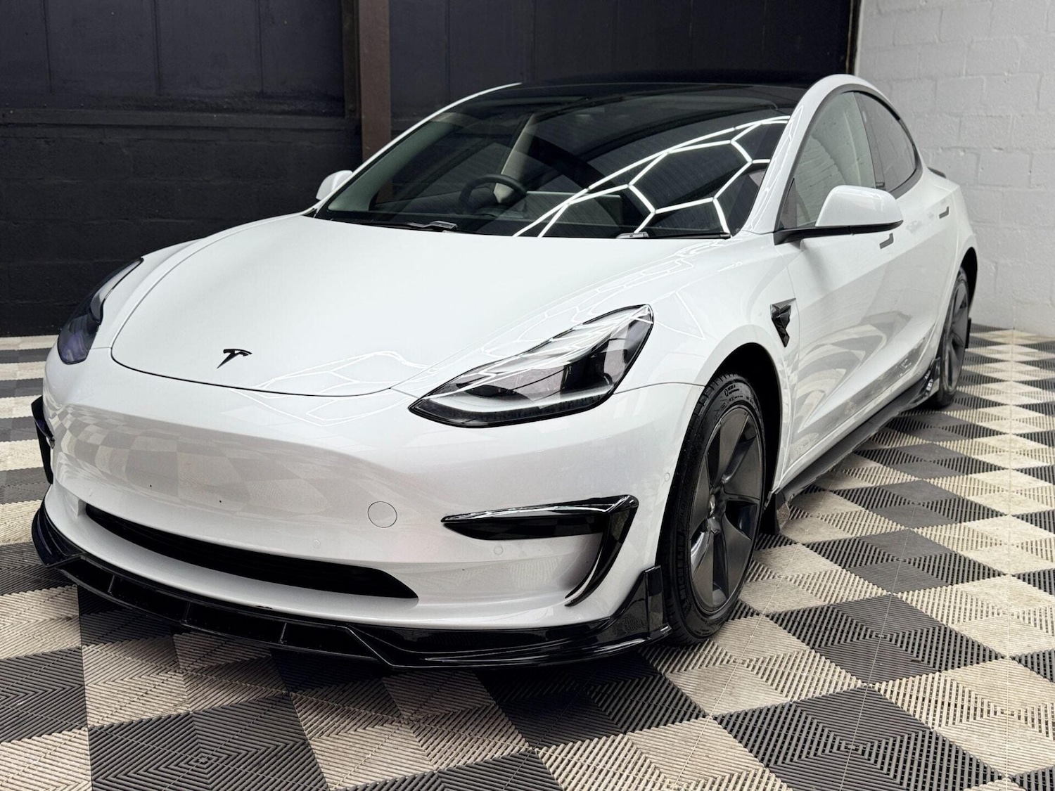 Used Tesla Model 3 2021 for sale - 77006557: Photo 16