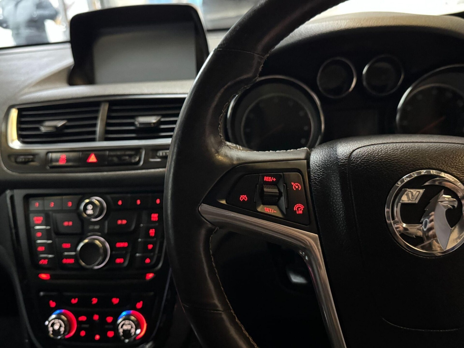 Used Vauxhall Mokka 2015 for sale - 76197785: Photo 32