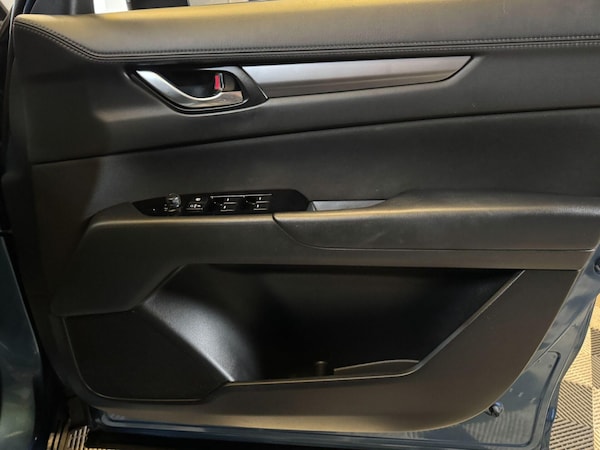 Used Mazda CX-5 2017 for sale - 76115671: Photo 33