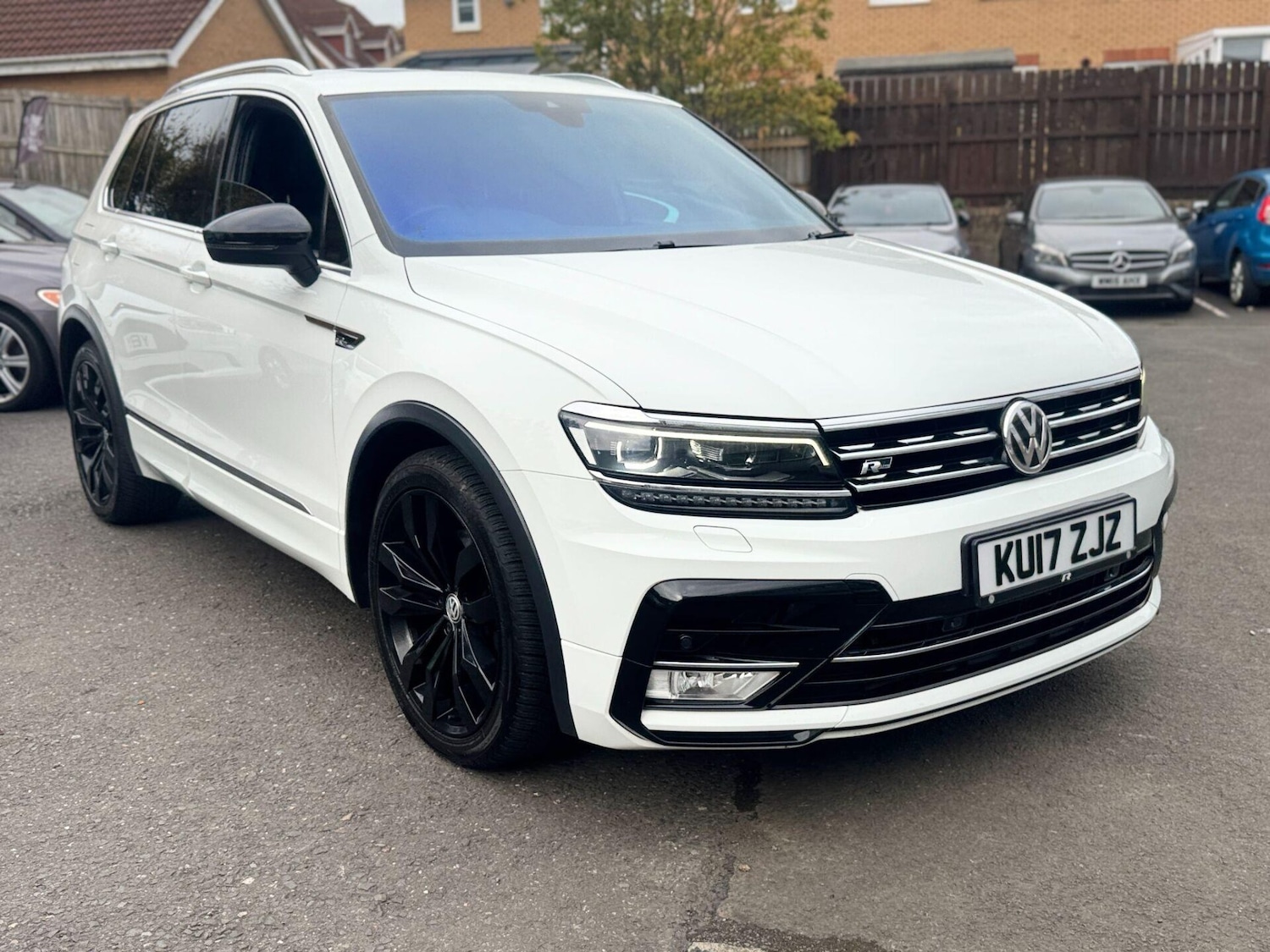 Used Volkswagen Tiguan 2017 for sale - 76304982: Photo 2
