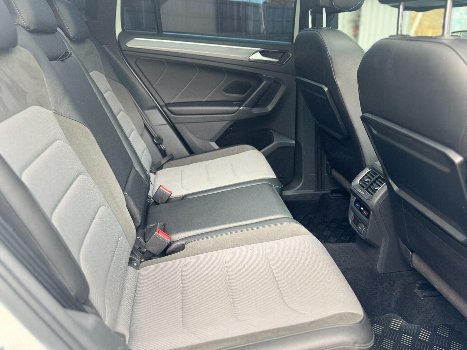 Used Volkswagen Tiguan 2017 for sale - 76304982: Photo 44