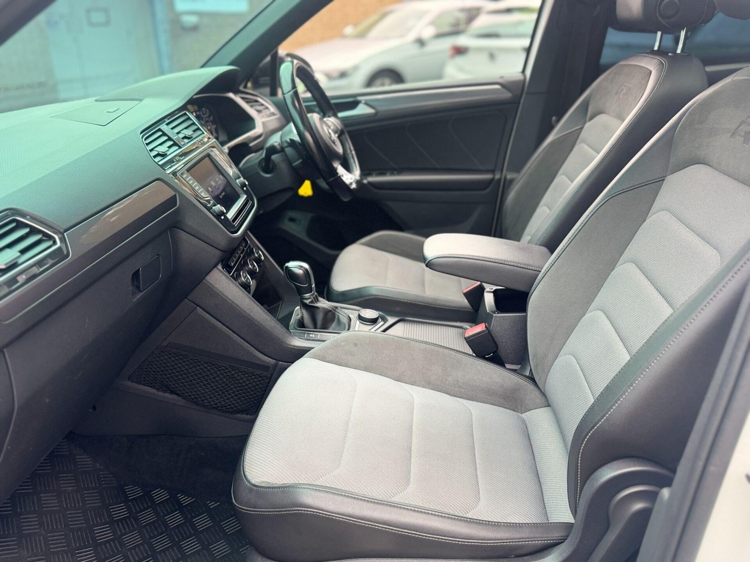 Used Volkswagen Tiguan 2017 for sale - 76304982: Photo 46