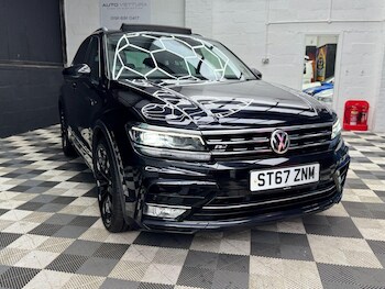 Used Volkswagen Tiguan 2017 for sale - 77355100: Photo