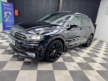 Used Volkswagen Tiguan 2017 for sale - 77355100: Photo