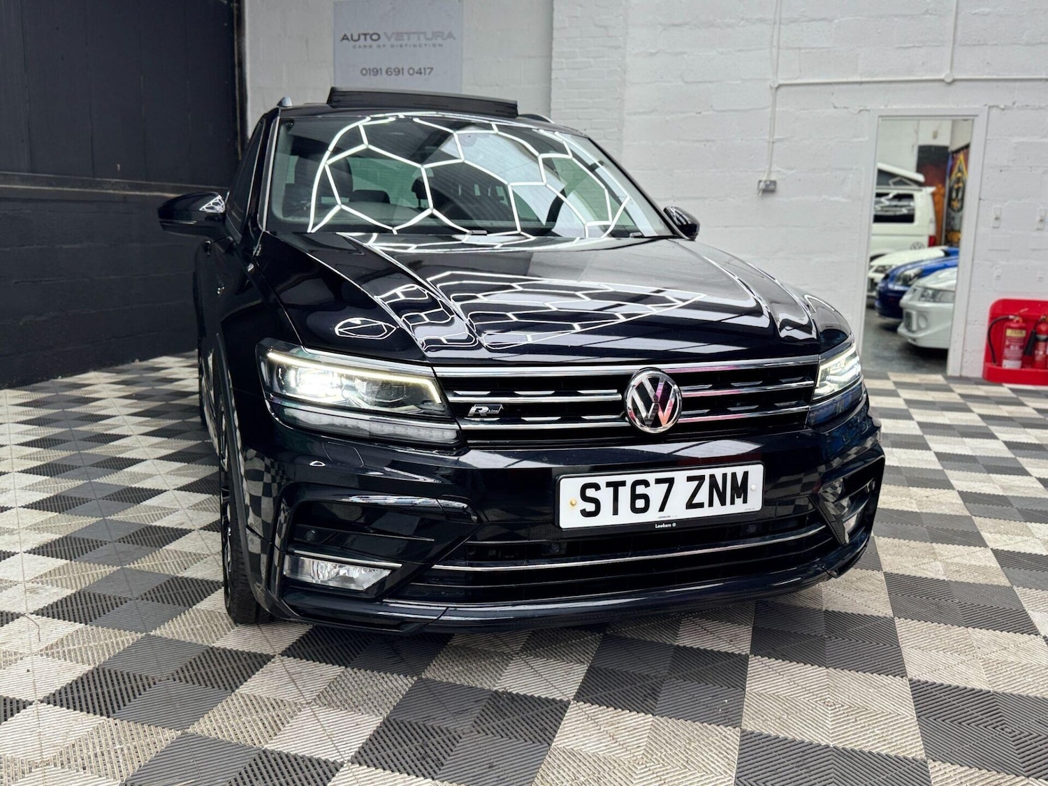 Used Volkswagen Tiguan 2017 for sale - 77355100: Photo 9