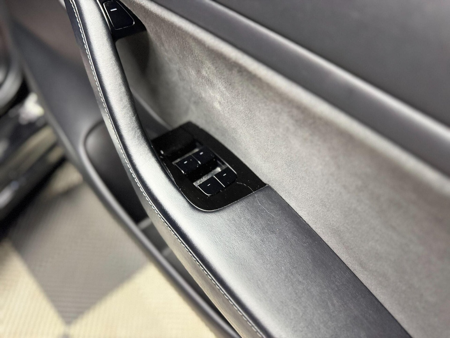 Used Tesla Model 3 2019 for sale - 76809238: Photo 22