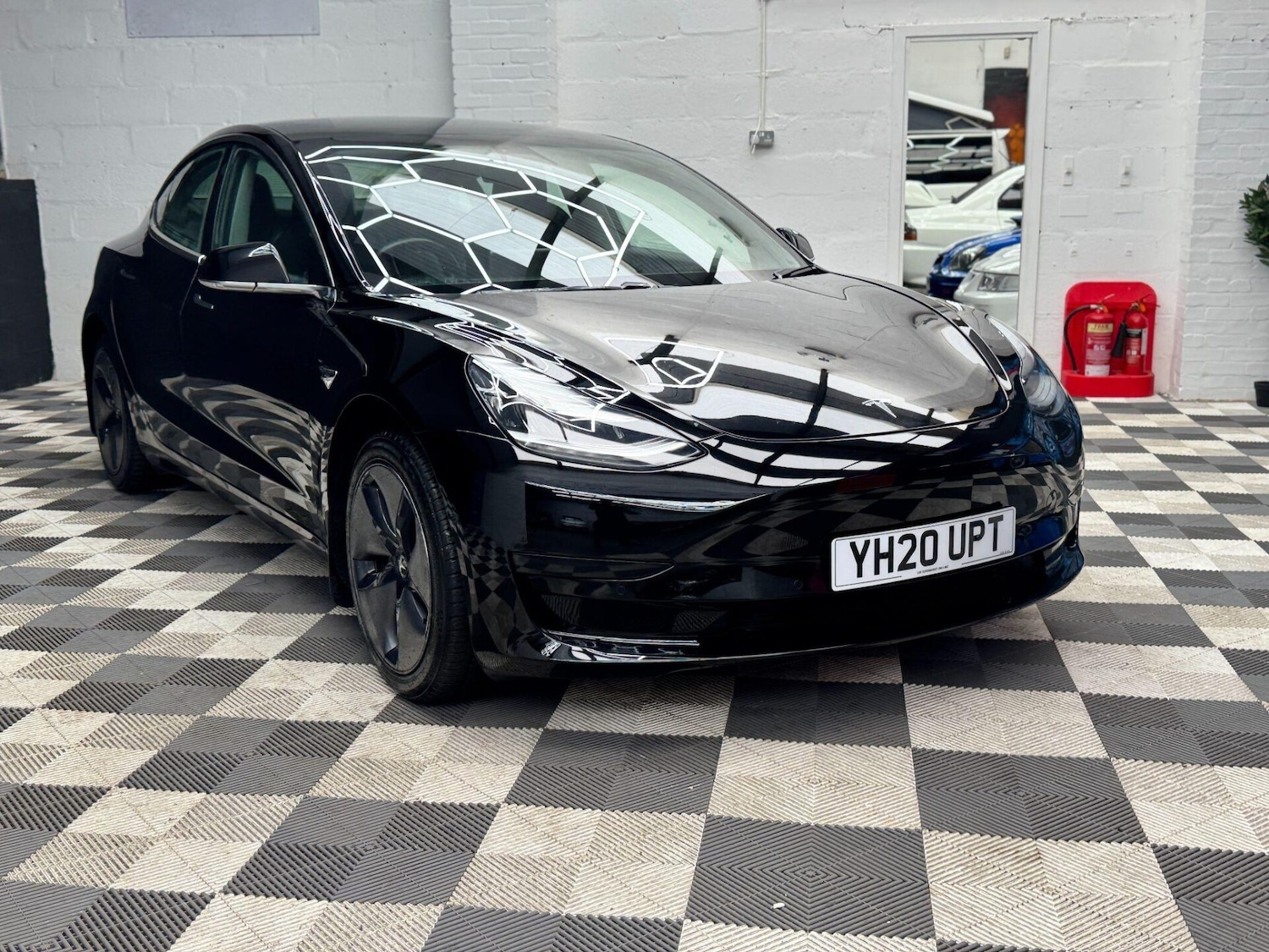 Used Tesla Model 3 2020 for sale - 77149604: Photo 8