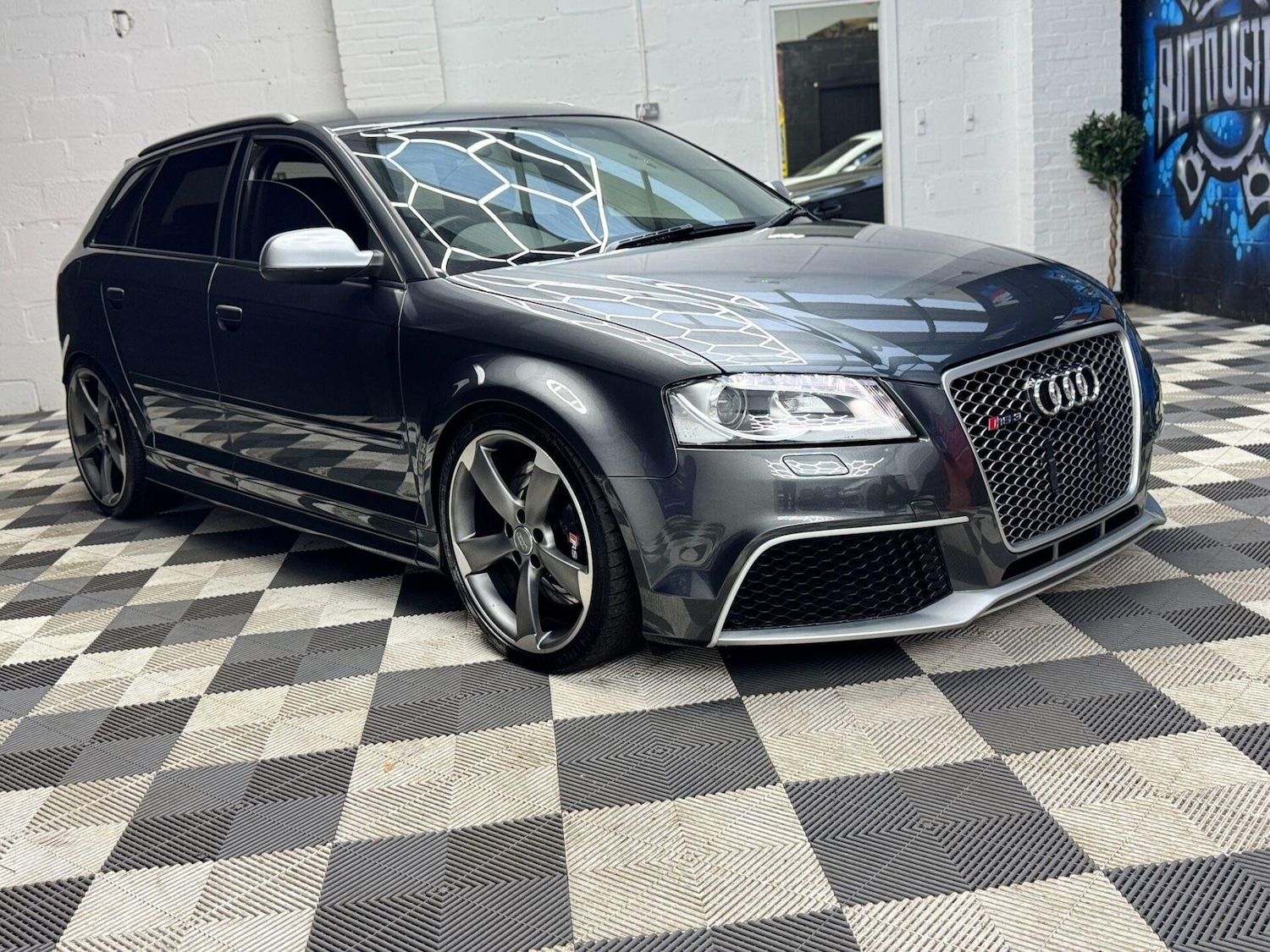 Used Audi RS3 2011 for sale - 76819805: Photo 2