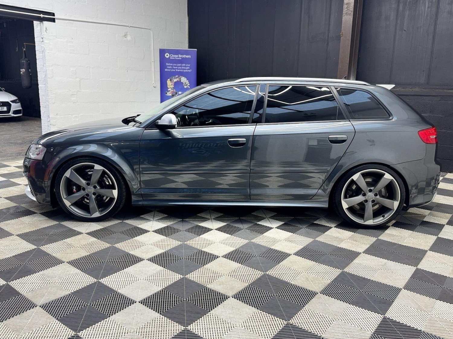Used Audi RS3 2011 for sale - 76819805: Photo 21