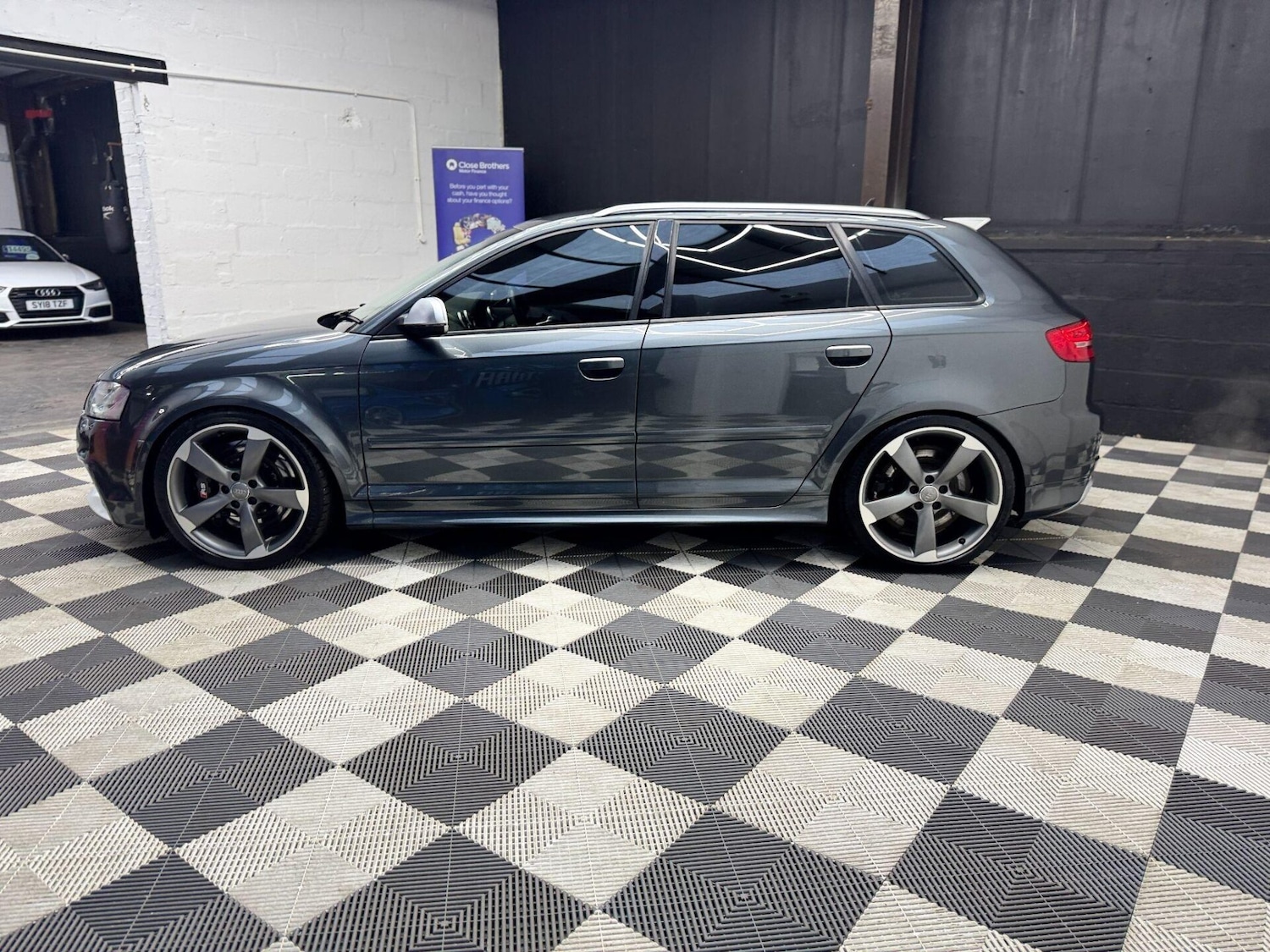 Used Audi RS3 2011 for sale - 76819805: Photo 22