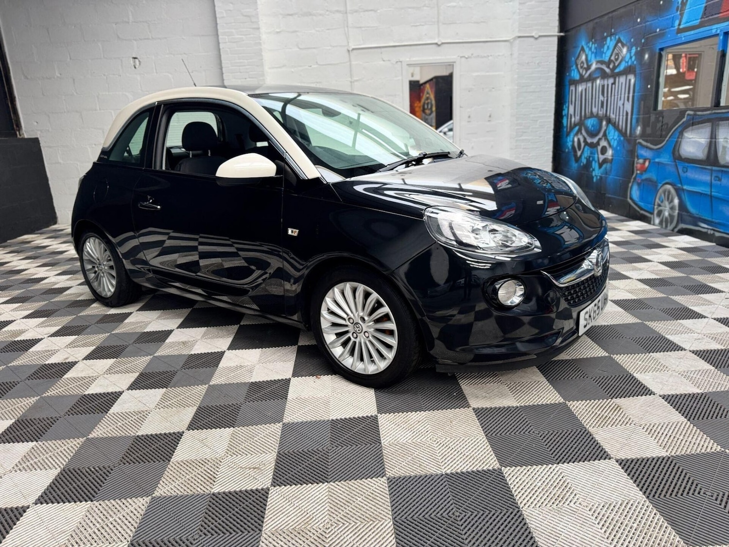 Used Vauxhall ADAM 2015 for sale - 76492284: Photo 10