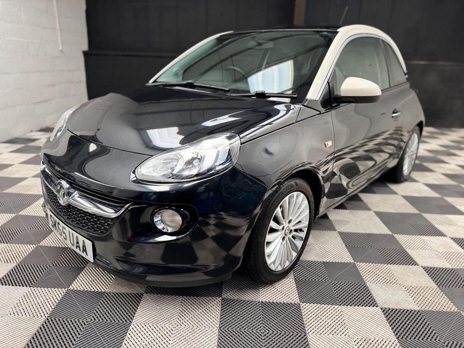 Used Vauxhall ADAM 2015 for sale - 76492284: Photo 14