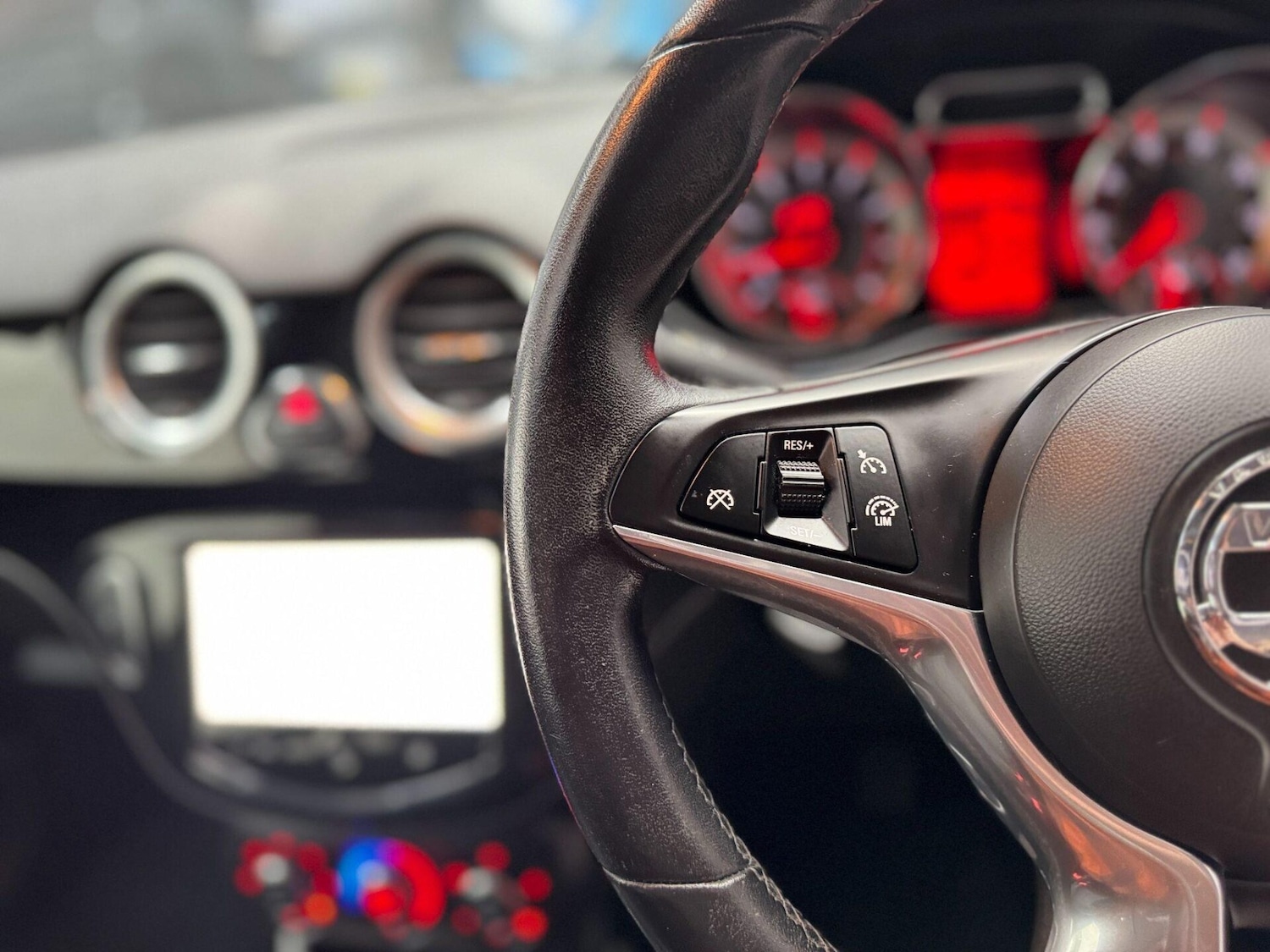 Used Vauxhall ADAM 2015 for sale - 76492284: Photo 37