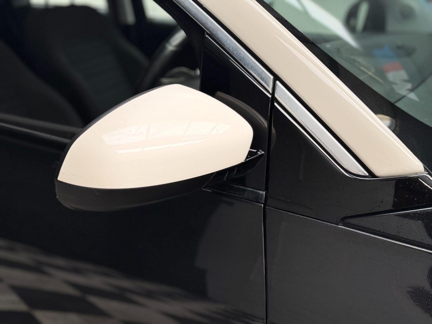 Used Vauxhall ADAM 2015 for sale - 76492284: Photo 43