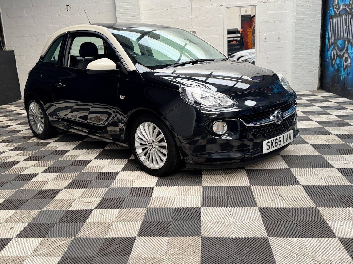 Used Vauxhall ADAM 2015 for sale - 76492284: Photo 6