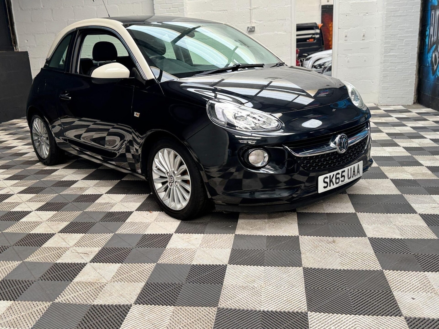 Used Vauxhall ADAM 2015 for sale - 76492284: Photo 7