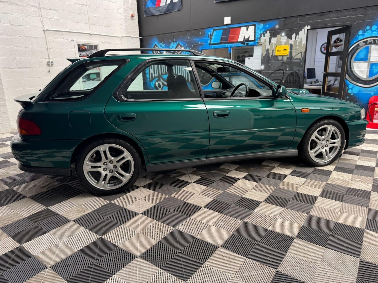 Used Subaru Impreza 2000 for sale - 76662576: Photo 23