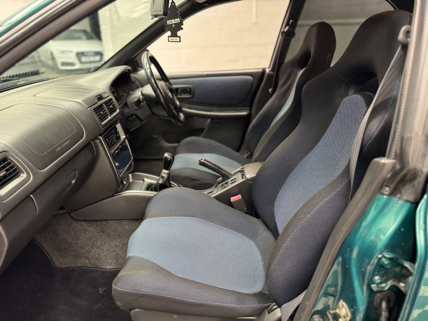 Used Subaru Impreza 2000 for sale - 76662576: Photo 45