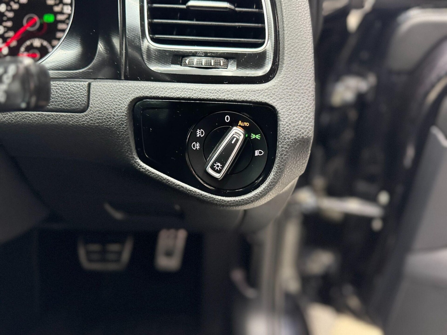 Used Volkswagen Golf 2015 for sale - 77223155: Photo 33