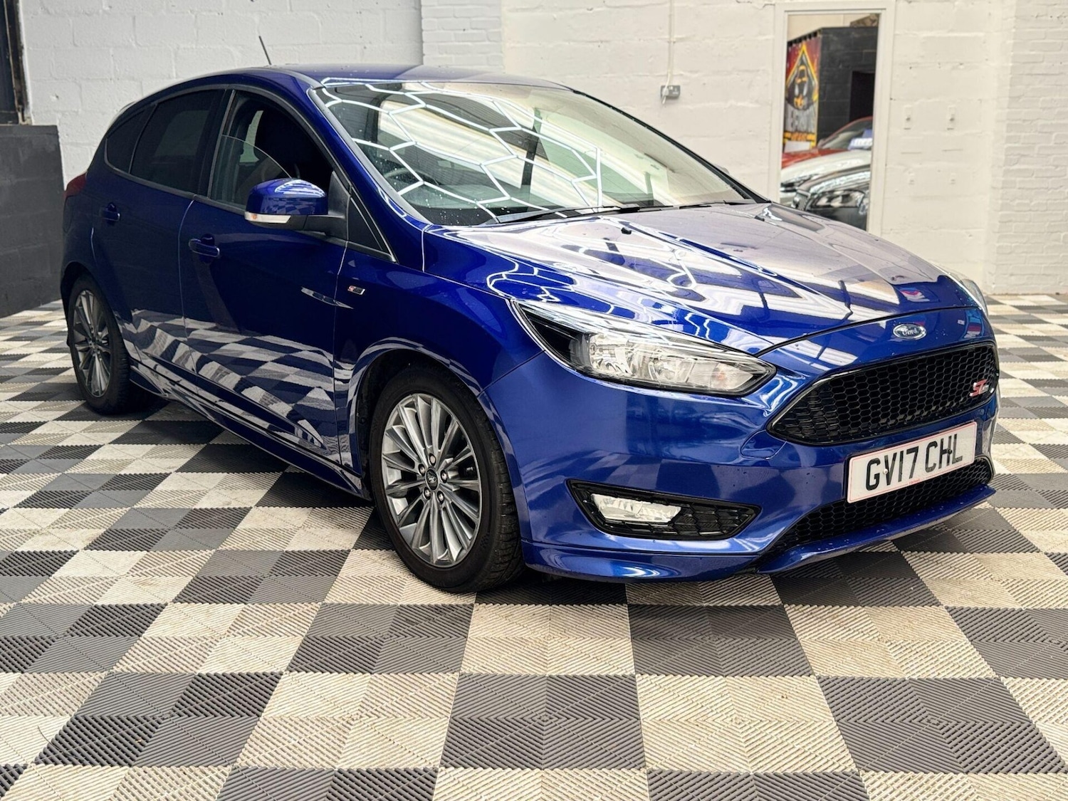 Used Ford Focus 2017 for sale - 76651132: Photo 11