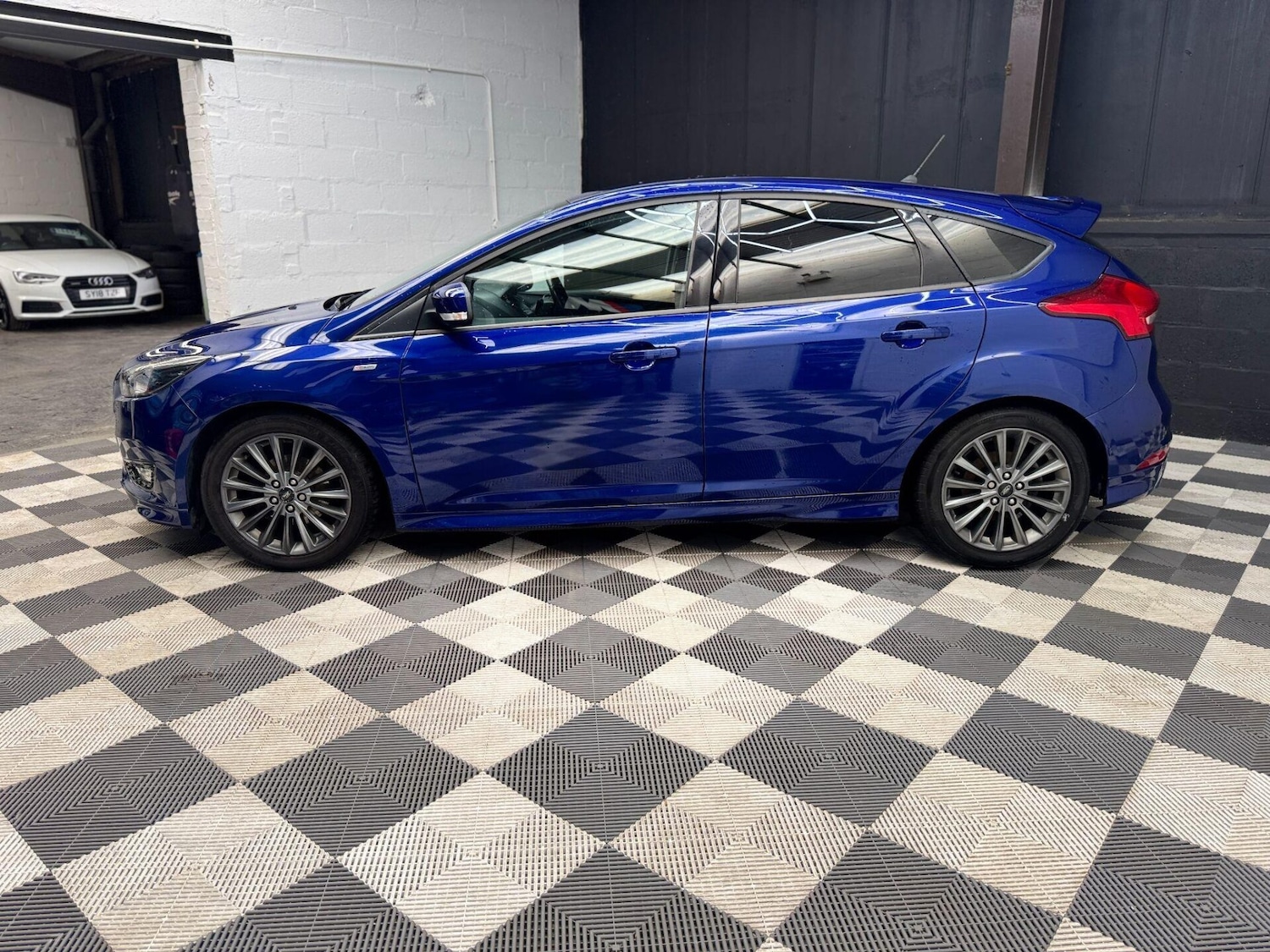 Used Ford Focus 2017 for sale - 76651132: Photo 26