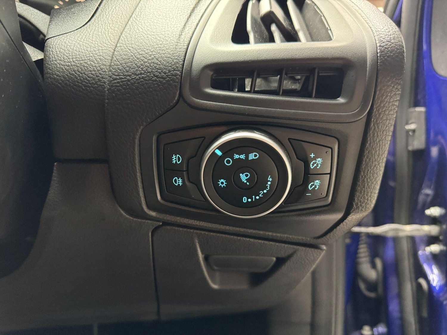 Used Ford Focus 2017 for sale - 76651132: Photo 42