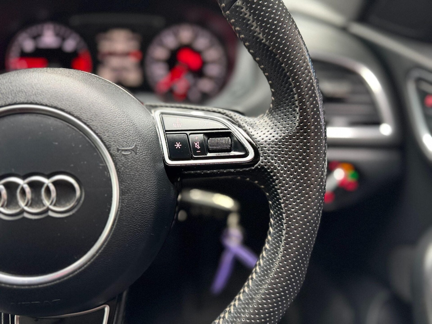 Used Audi Q3 2016 for sale - 77152763: Photo 54