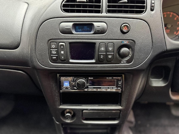 Used Mitsubishi Lancer 2001 for sale - 76264506: Photo 42