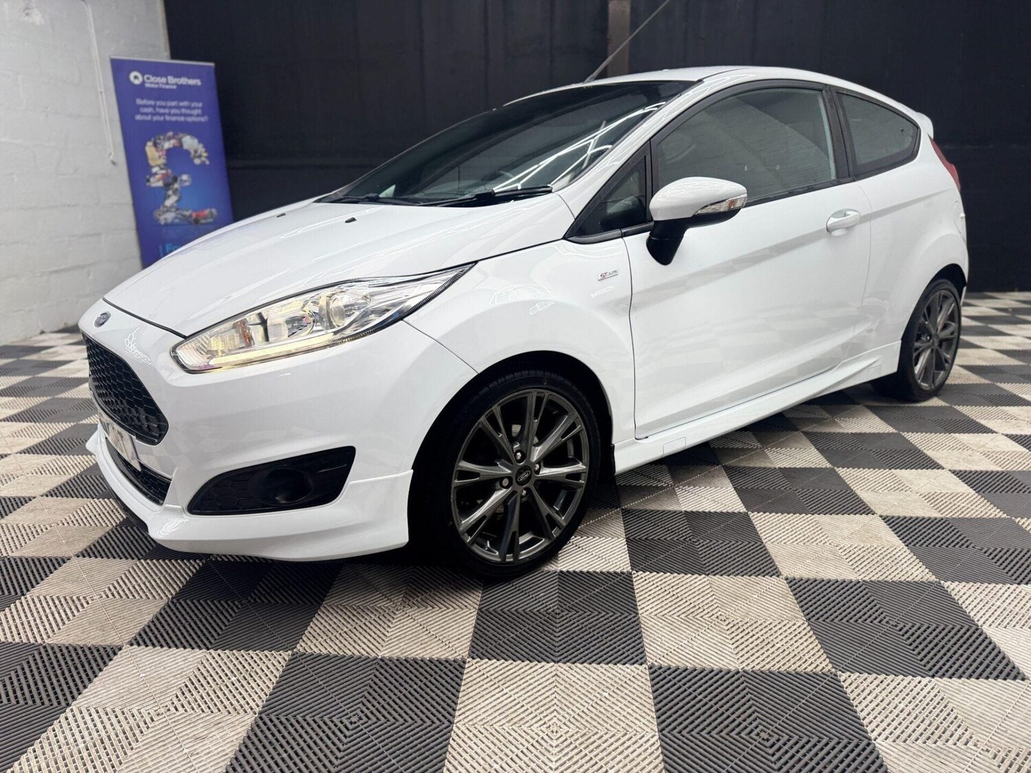 Used Ford Fiesta 2017 for sale - 76845983: Photo 13
