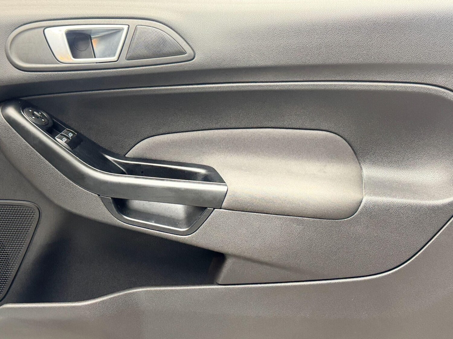 Used Ford Fiesta 2017 for sale - 76845983: Photo 32